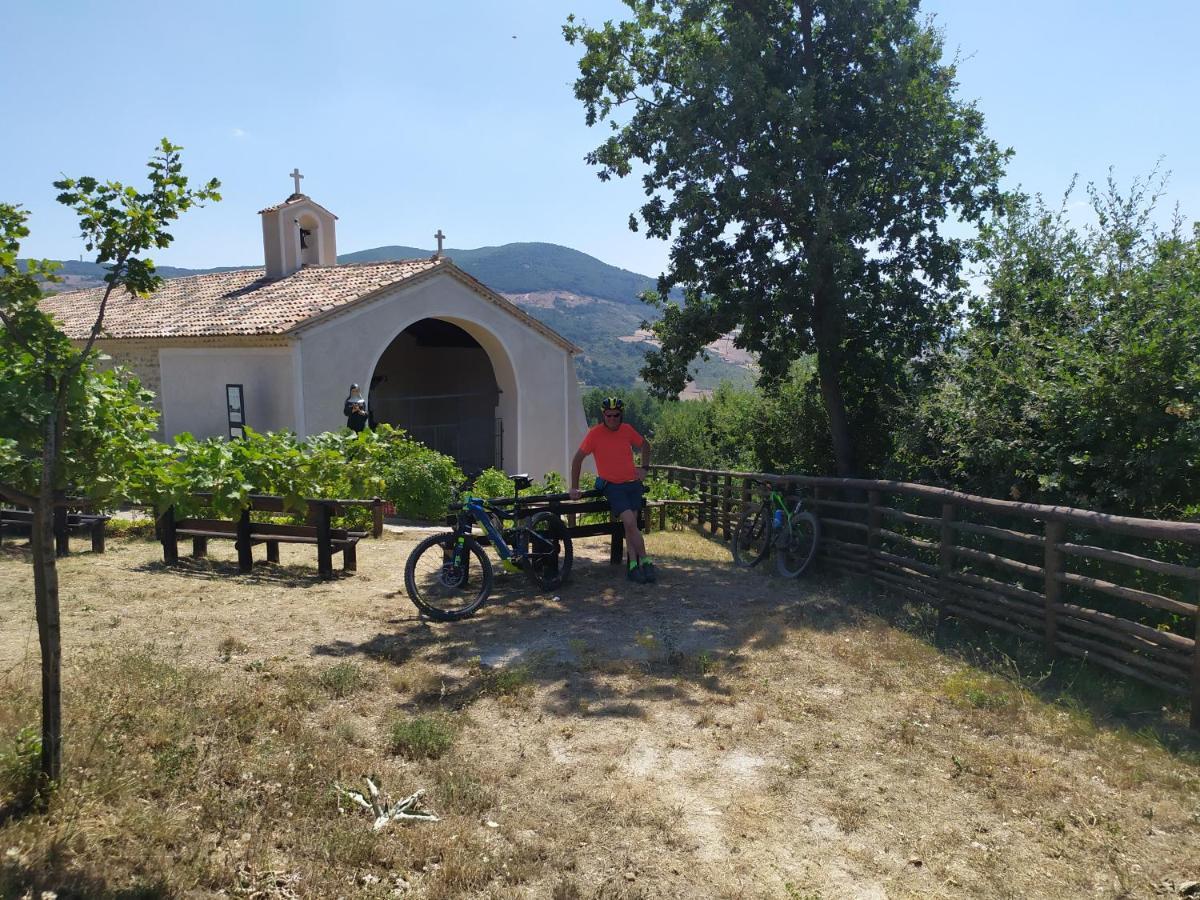 All Inbasilicata Bed & Breakfast Baragiano Exteriör bild