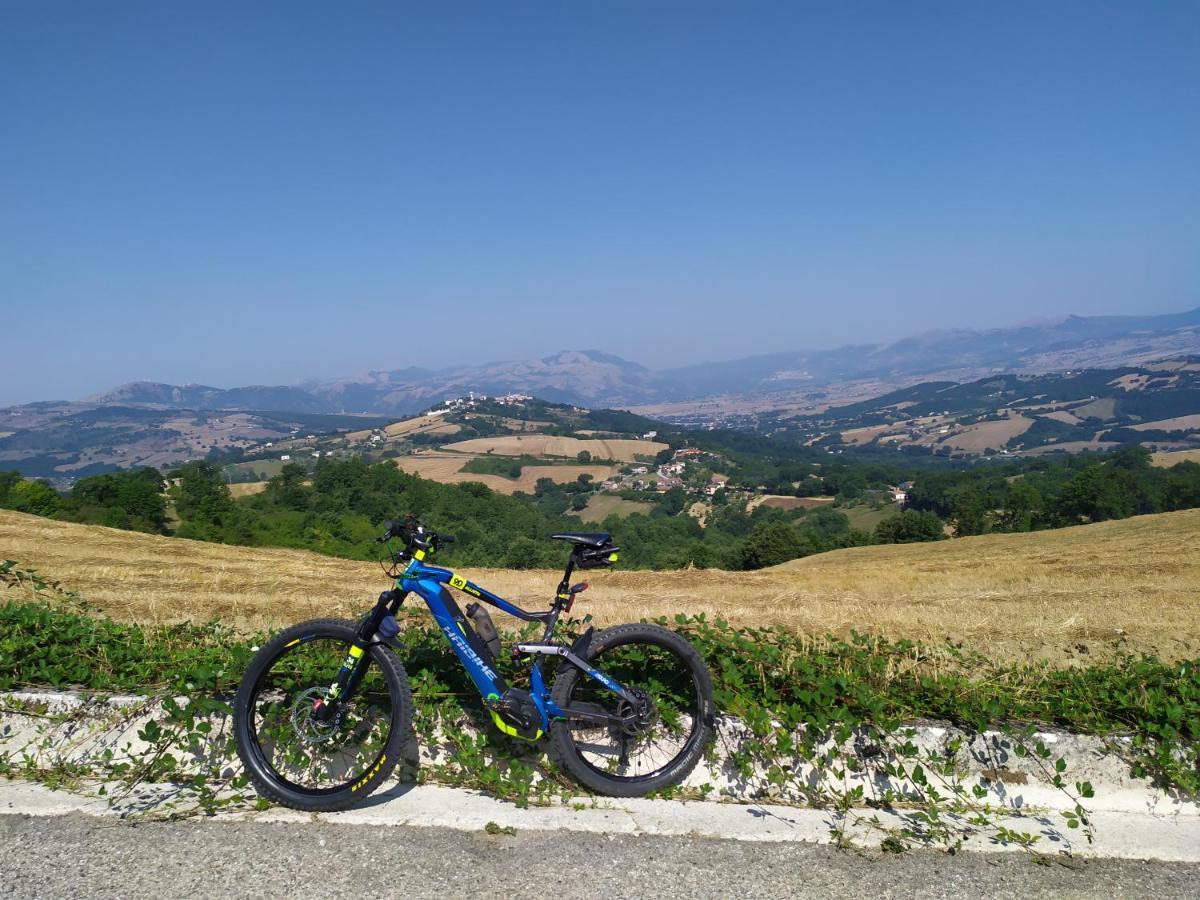All Inbasilicata Bed & Breakfast Baragiano Exteriör bild